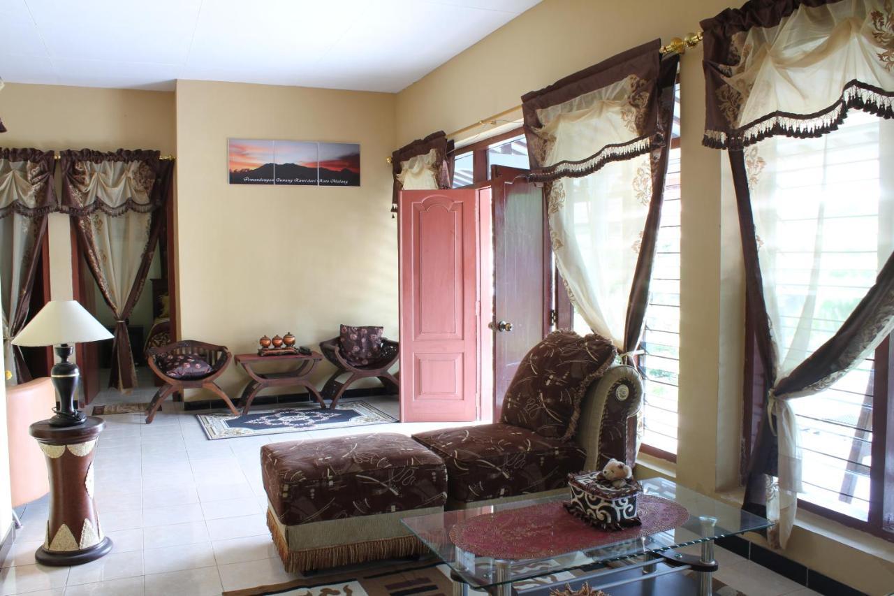 Marry Ind Gunung Kawi Guest House Malang Bumirejo Exterior foto